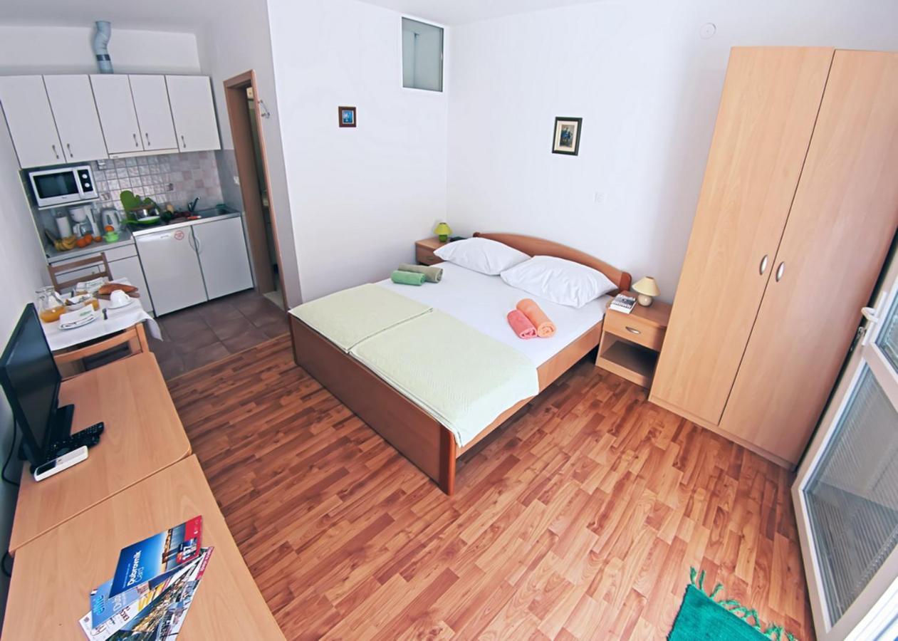 Lora Studio Sea & Oldtown View With Parking Dubrovnik Exterior photo